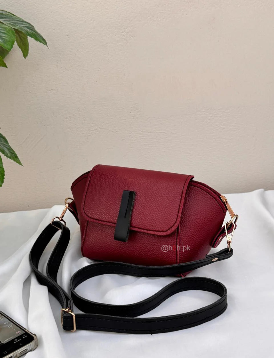 Arte Crossbody - Mehroon